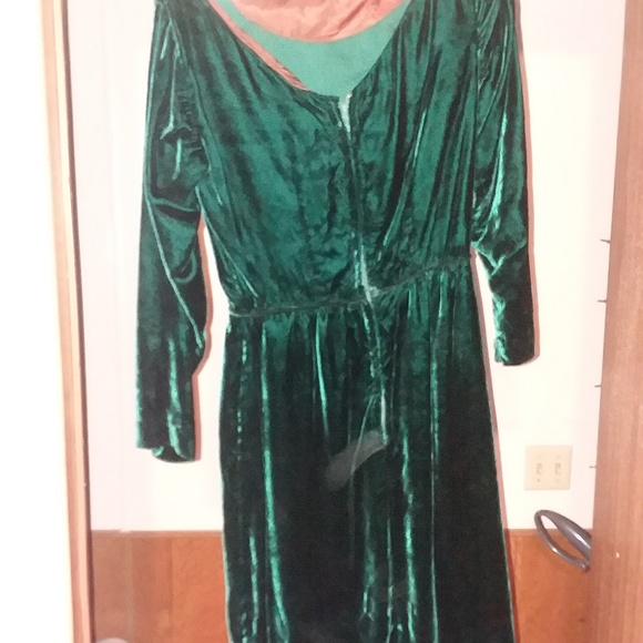 womens dress - Picture 3 of 4